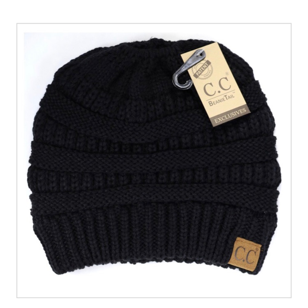 LAST ONE ๐ Black CC Messy Bun Beanie - Picture 2 of 3